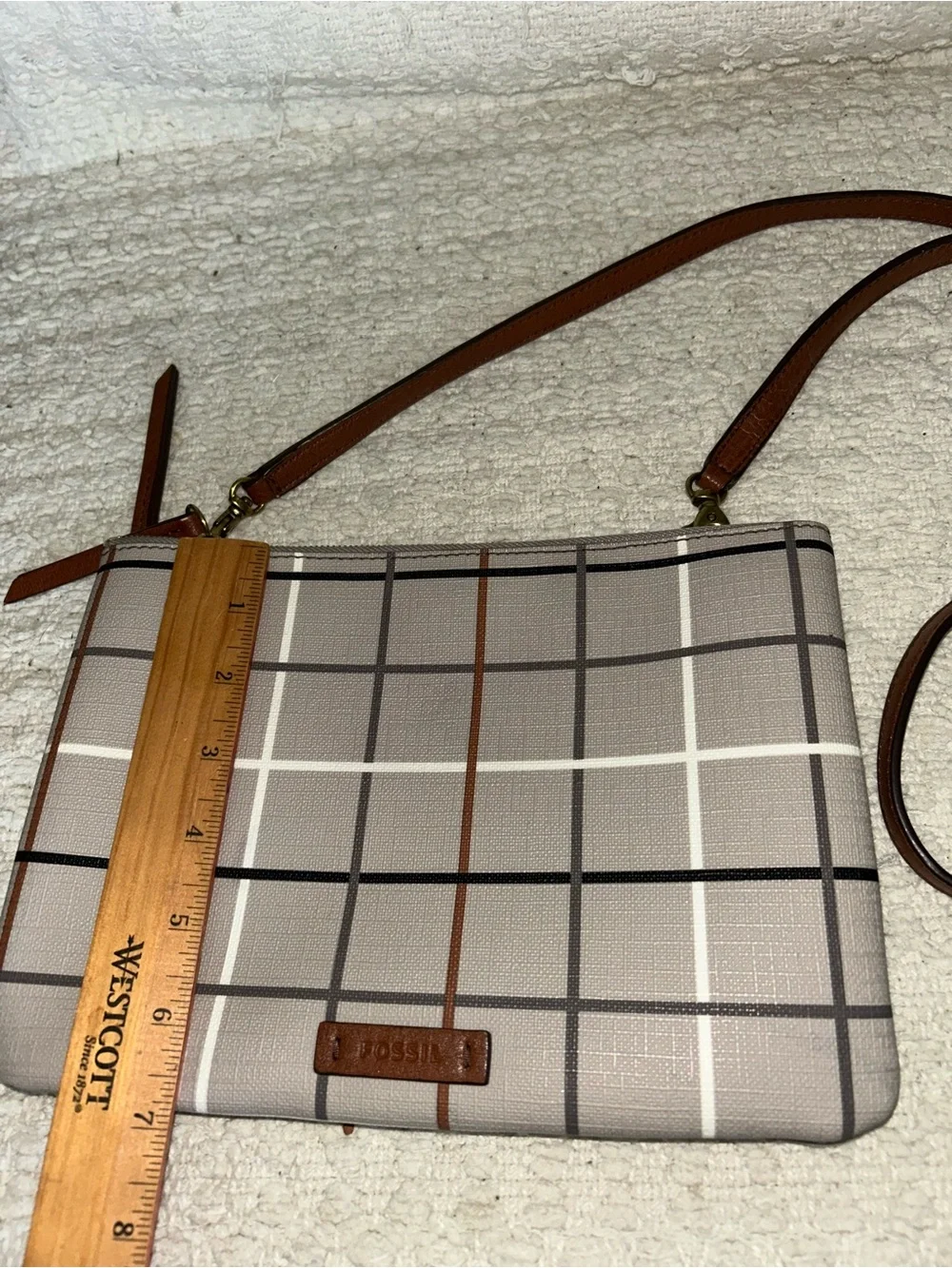 Fossil Crossbody shoulder bag purse brown with checker design plaid strap wallet